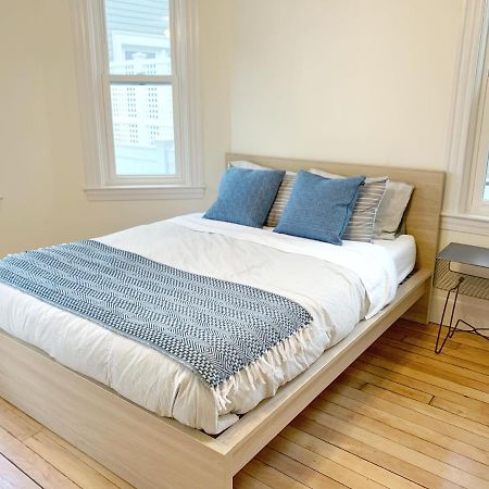 4 Bedroom Condo At Harvard Square And Harvard University Cambridge Exteriör bild