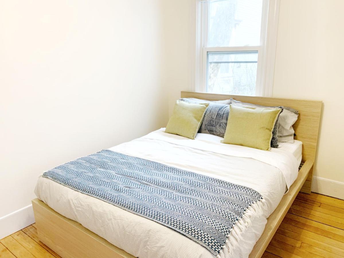 4 Bedroom Condo At Harvard Square And Harvard University Cambridge Exteriör bild